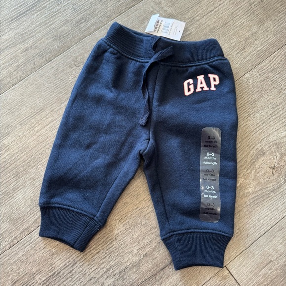 LAST PRICE🍒🤍 GAP BABY pants 💙 - Picture 6 of 8